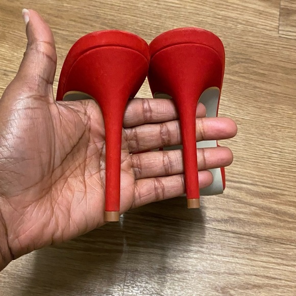 Steve Madden Sandals - Picture 6 of 9